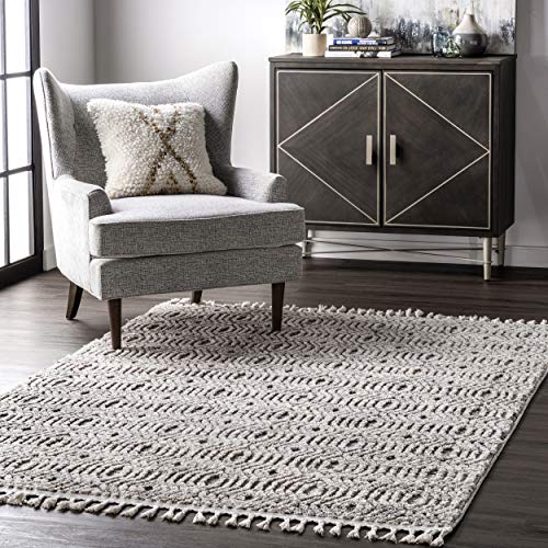 nuLOOM Arielle Soft Trellis Textured Tassel Area Rug, 7' 10" x 10' 10", Grey