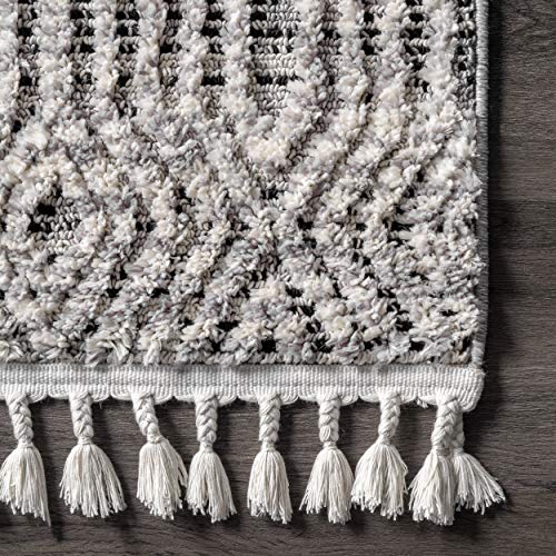 nuLOOM Arielle Soft Trellis Textured Tassel Area Rug, 7' 10" x 10' 10", Grey