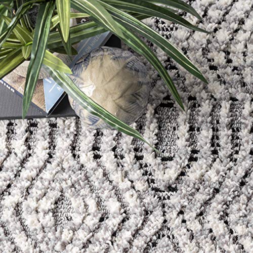 nuLOOM Arielle Soft Trellis Textured Tassel Area Rug, 7' 10" x 10' 10", Grey