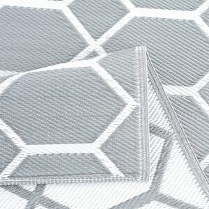 PLAYA RUG Reversible Indoor/Outdoor 100% Recycled Plastic Floor Mat/Rug - Weather, Water, Stain, Fade and UV Resistant - Miami- Gray & White (5'x7')