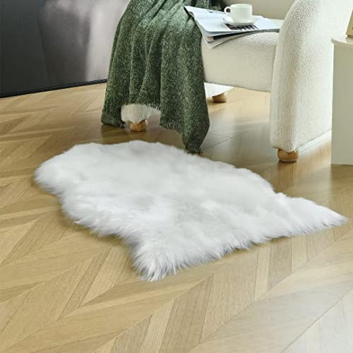 duduta White Faux Fur Chair Seat Covers, Fluffy Shag Sheepskin Bedside Rugs Throw Washable 2x3 ft