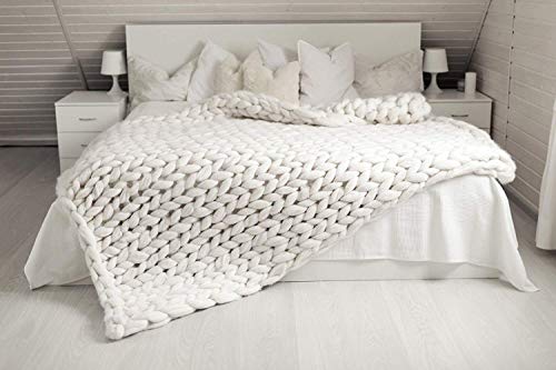 EASTSURE Chunky Knit Blanket Bulky Throw Merino Wool Hand Made Bed Sofa Throw Pet Bed Chair Mat Rug,White,32"x32"