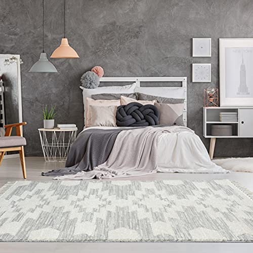 LUXE WEAVERS Ibiza Collection 8068 Grey 8x10 South Western Fringe Geometric Area Rug for Living Room, Bedroom, Dining Area