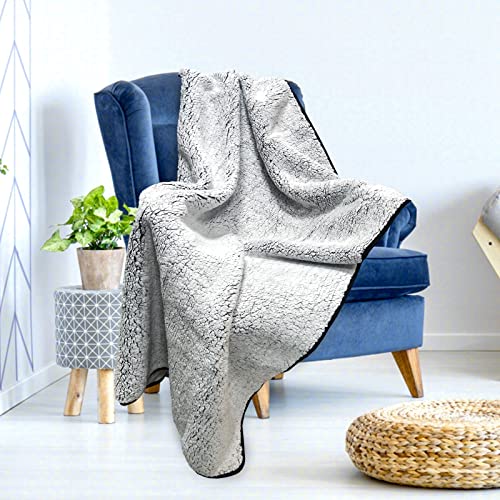 Sojoy Lap Blanket and Throws Lightweight Cozy Plush Blanket for Couch Home Office(55 * 40 inches)