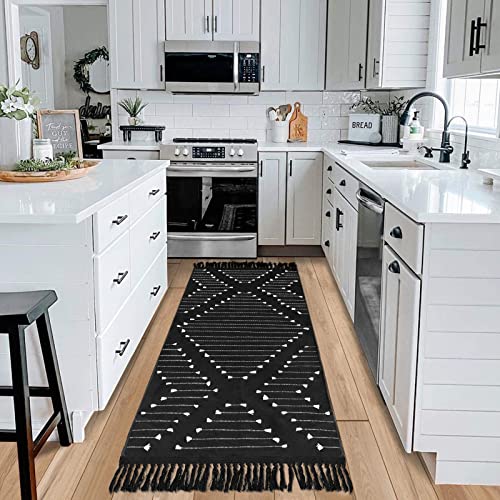 Boho Kitchen Rug Cotton Cotton Bedroom Runner Rug Black White Moroccan Woven Bathroom Rug with Tassels 2'x4.3' Machine Washable Mat Sink Floor Carpet for Hallway Entryway Living Room Front Door