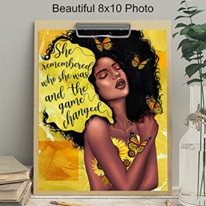 African American Woman Black Art - She Remembered Who She Was And The Game Changed Inspirational Wall Decor - Positive Quotes - Encouragement Gifts for Women - Motivational Posters - Uplifting Gifts