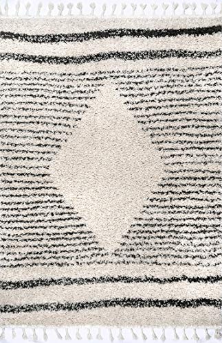 nuLOOM Kiera Moroccan Diamond Shag Tassel Area Rug, 4 ft x 6 ft, Off White