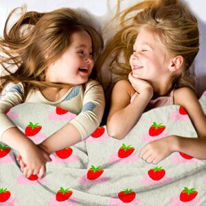 YRAQLVU Strawberry Throw Blanket for Couch Cute Baby Blanket Strawberry Decor, Warm Fleece Flannel Strawberry Blanket for Unisex Adult Boy Girl Pink Blanket Ultra-Soft Cozy Blanket, 40x50 Inches