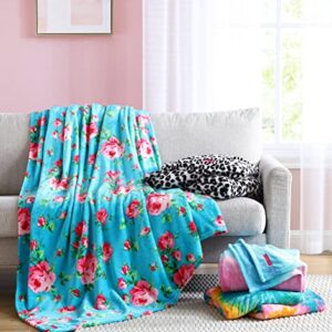 Betsey Johnson | Fleece Collection | Blanket - Ultra Soft & Cozy Plush Fleece, Lightweight & Warm, Perfect for Bed or Couch, King, Tie Dye Love