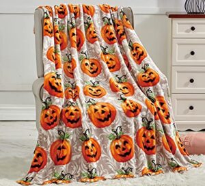 decor&more happy halloween microplush throw blanket (50 x 60inch) – pumpkins