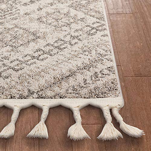 Well Woven Anita Beige Tribal Medallion (5'3" x 7'3") Area Rug