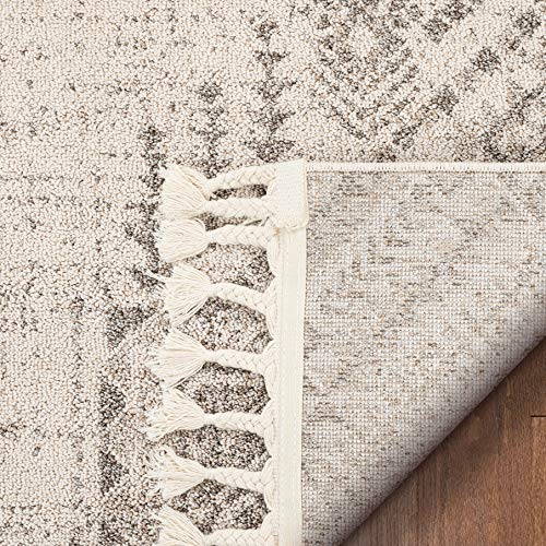 Well Woven Anita Beige Tribal Medallion (5'3" x 7'3") Area Rug