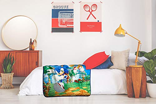 JUST FUNKY Sonic The Hedgehog Sonic & Tails Large Fleece Throw Blanket | Official Sonic The Hedgehog Collectible Blanket | Measures 60 x 45 Inches