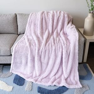 pavilia plush sherpa throw blanket for couch sofa | soft fluffy shaggy fleece blanket | fuzzy, cozy, warm microfiber throw solid blanket, lavender light purple, 50×60