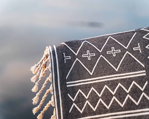 Organic Blanket Home Throw - Turkish Throw Light Weight Beach Blanket, Camping Blanket Picnic Blanket - 100 Cotton GOTS Blanket – Geometric (Black and Grey)