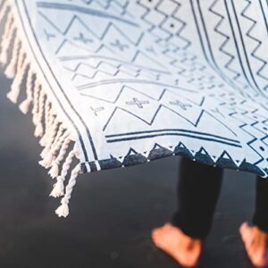Organic Blanket Home Throw - Turkish Throw Light Weight Beach Blanket, Camping Blanket Picnic Blanket - 100 Cotton GOTS Blanket – Geometric (Black and Grey)