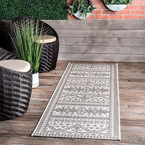 nuLOOM Kandace Tribal Indoor/Outdoor Area Rug, 3' x 5', Ivory