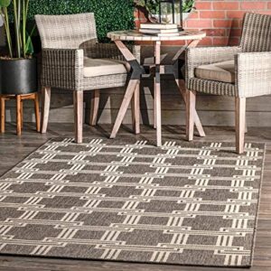 nuloom frontier greek trellis indoor/outdoor area rug, 6′ 7″ x 9′, grey