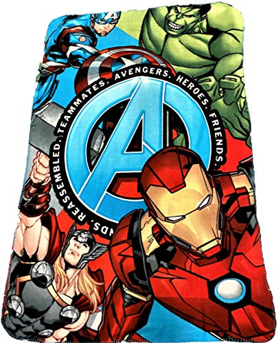 Avenger' Team Join to Save The World Cozy Fleece Throw Blanket 40" x 60" (Green)