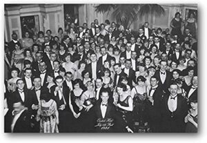 overlook hotel from stephen king’s the shining movie poster pictures for living room painting prints on canvas artwork for kitchen wall decor for bedroom printed canvas modern home decorations (no frame,16x24inch)
