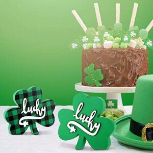 Hicarer 2 Pieces St. Patrick's Day Decor Wooden Shamrock Decor with 3D Lucky Pattern Green Irish St. Patrick's Day Sign for Desk, Wall, Office and Home Decor