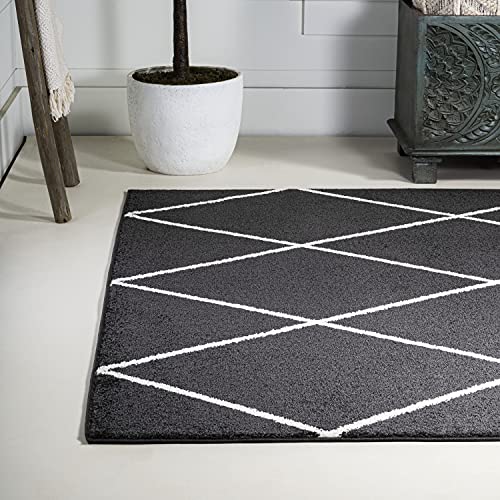 JONATHAN Y SEU102A-8 Cole Minimalist Diamond Trellis Indoor Area-Rug Modern Contemporary Casual Easy-Cleaning Bedroom Kitchen Living Room Non Shedding, 8 X 10, Black/White