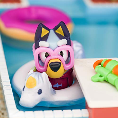 Bluey Pool Playset and Figure, 2.5-3 inch Articulated Figure and Accessories