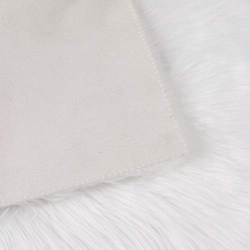 ITSOFT Premium Soft Faux Fur Area Rug for Bedroom, Living Room, Chair Couch Cover, Bedside Plush Carpet Floor Mat, 2 x 3 Feet Sheepskin Shape, White
