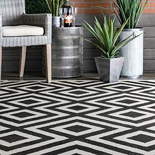 nuLOOM Rayne Diamond Fringe Indoor/Outdoor Area Rug, 8' x 10', Black