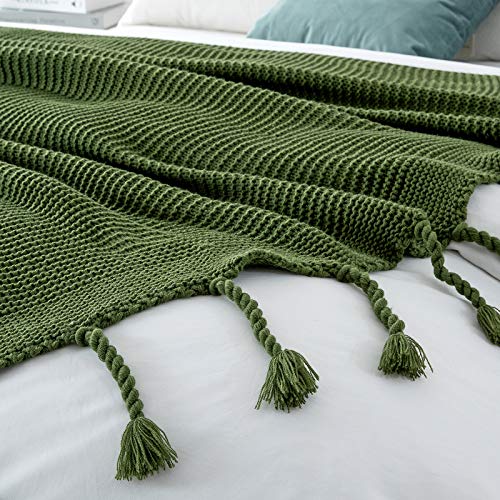 RUDONG M Knitted Throw Blanket with Fringe, Forest Green Knit Throw Blanket for Couch Bed Sofa 50" x 60"