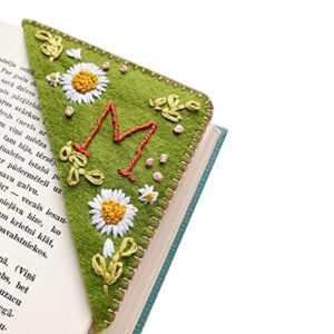 personalized handmade felt embroidered corner bookmark, lovely flower embroidered bookmark with 26 letters summer-a