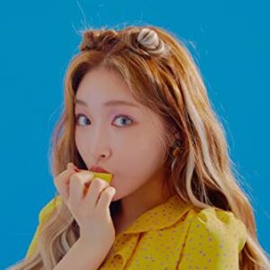 Chungha - [Blooming Blue]3rd Mini Album CD+82p Booklet+1p Post+Card+Bookmark K-POP Sealed