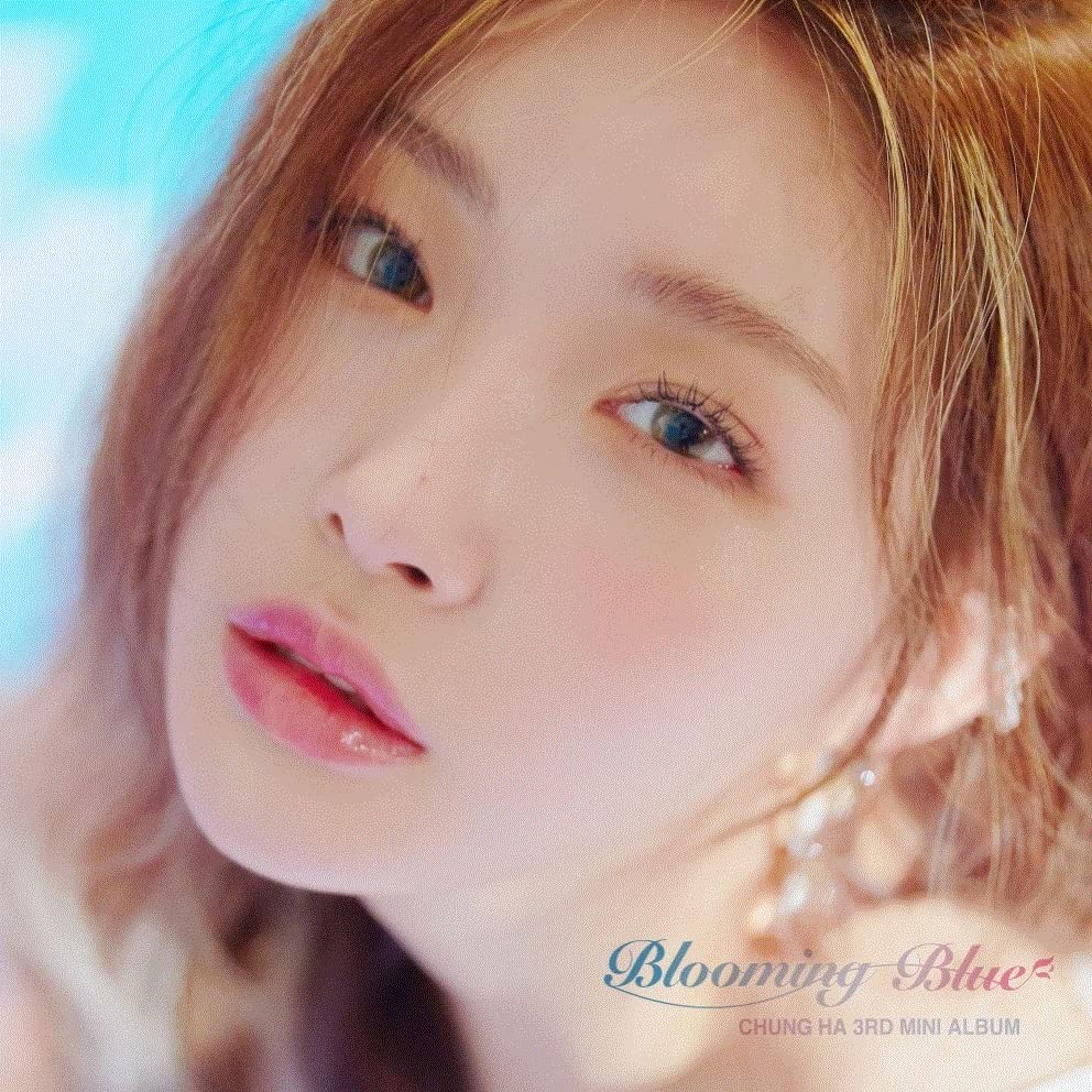 Chungha - [Blooming Blue]3rd Mini Album CD+82p Booklet+1p Post+Card+Bookmark K-POP Sealed