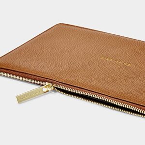 KATIE LOXTON Oh So Chic Womens Vegan Leather Sentiment Slim Perfect Pouch Tan