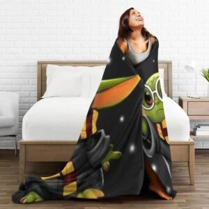 LAOSHIZI Blanket Ultra-Soft Micro Fleece Blanket Throw All Seasons for Kids Adults Warm Throw Blanket for Nap (50inx40in), Green (GGAI-OK121)