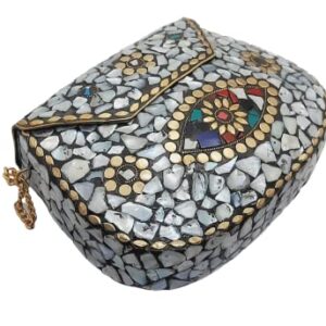 Trend Overseas Ethnic Indian Handmade Sea Shell Stone Chip Bag