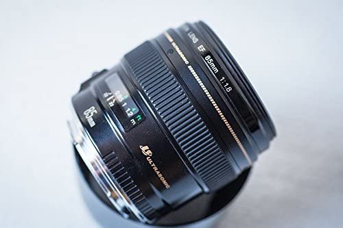 Canon EF 85mm f/1.8 USM Telephoto Le