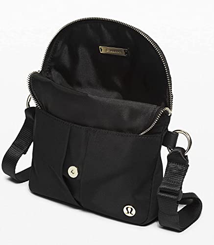 Lululemon All Night Festival Bag Micro (Black/Gold)