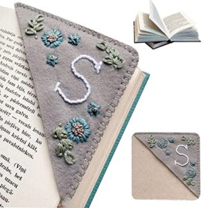 yejahy handmade bookmark, hand embroidered corner bookmark, cute flower letter embroidery felt triangle corner page bookmark for reading lovers meaningful gift, s-winter