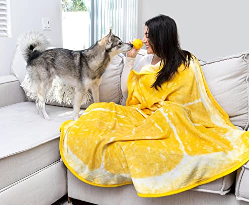 Lemon Slice Round Fleece Throw Blanket | 60 Inches