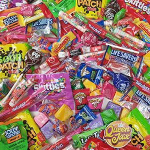 Ultimate Assorted Candy Party Mix - 2 LB Bag - Fun Size Skittles, Nerds, Dubble Bubble, Jolly Ranchers, Smarties, Blow Pops Lollipops & More - Mega Variety Bulk Candy Assortment - Individually Wrapped Candy - Candy Bulk – with Queen Jax Fridge Magnet