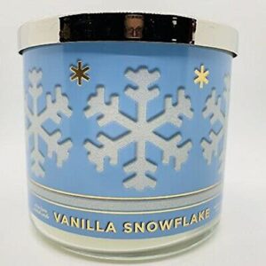 bath and body works vanilla snowflakes 3 wick candle 14.5 ounce blue label with snowflakes packaging winter 2021