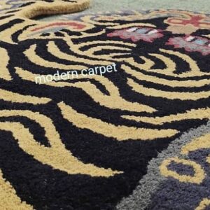 Generic Tibetan Tiger Rugs Skin Shape 2x3 Ft Area Rugs for Resistant Carpet Handmade Tufted 100% Woolen Rugs Animal Carpet for Kid Room Bedroom by Modern Carpet (2X3 FEET), Multicolor