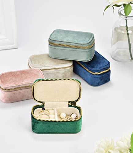 TAIMY Mini Jewelry Travel Case, Velvet Small Travel Jewelry Box, Portable Jewelry Travel Organizer Box for Rings Earrings Necklaces, Gifts for Women Girls(Green Emerald)