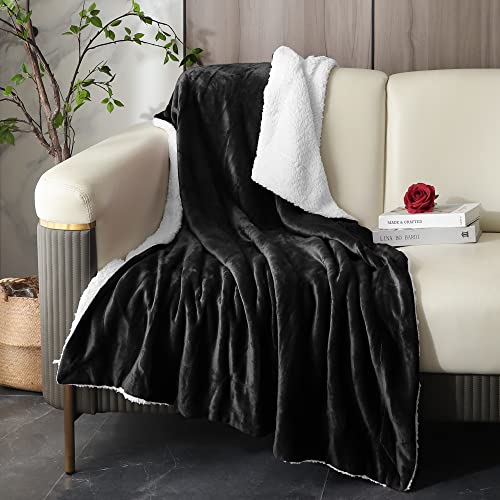 VIECOMOA King Size 90" x 108" Fleece Black Halloween Blanket Fashion Warm Blanket for Bed, Big Fuzzy Sherpa Fleece Soft Warm Blanket for Sofa Oversized Throw Blanket Gifts for Family/Mom/Grandma