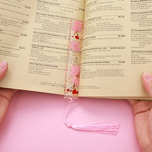 Prasacco 2 Pieces Bookmarks for Women, Dried Flower Resin Bookmarks Handmade Transparent Floral Dried Flower Book Markers with Silky Tassel for Women Girls Kids Christmas Gift Book Lovers