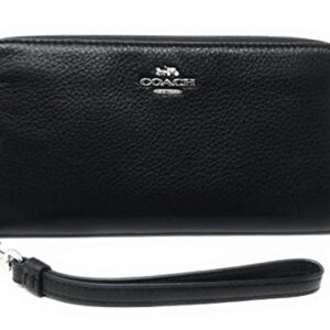 Coach Women's Long Zip Around Wallet in Pebbled Leather (Silver - Black)