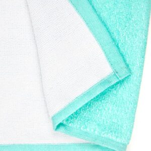 Jay Franco Bluey & Bingo Bath/Pool/Beach Hooded Towel - Super Soft & Absorbent Cotton Towel, Measures 22 x 51 Inches (Official Bluey Product)