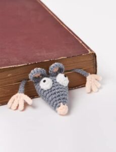bookmark birthday gifts, crochet animal bookmark for christmas stocking stuffers mothers day valentine’s day teacher appreciation gifts for women girls readers book lover (mouse)