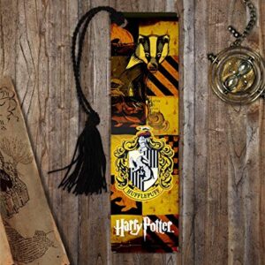 Harry Potter - Hogwarts House - Hufflepuff - Glossy Bookmark with Tassel for Gifting and Collecting